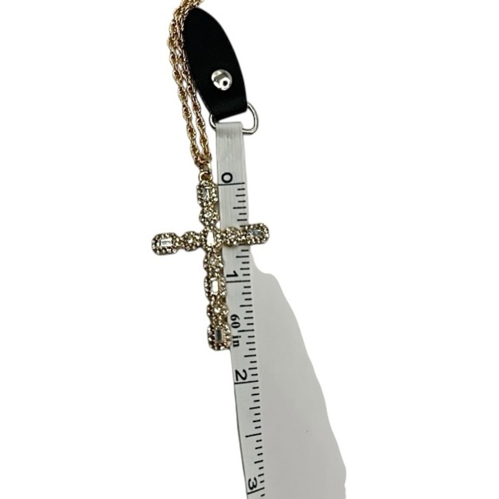 8 Other Reasons NWT Jeweled Cross Pendant Gold Toned Necklace - Picture 9 of 12